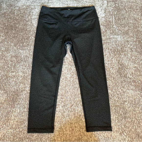 90 Degree By Reflex Pants - 90 Degree by Reflex Grey Crop Leggings